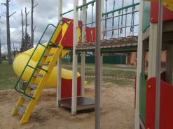 Установка игрового комплекса в г. Жиздра Калужской обл., парк «Сказка»